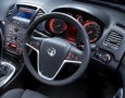 Opel Insignia isi dezvaluie interiorul