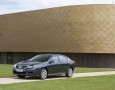 Renault Latitude va debuta la Paris
